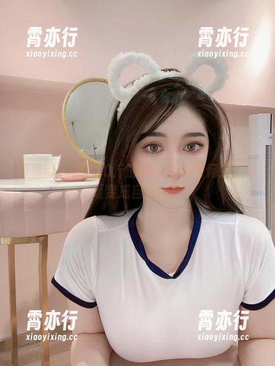 微密圈 - 看120斤的小王同学如何把口罩姬变成自拍模特