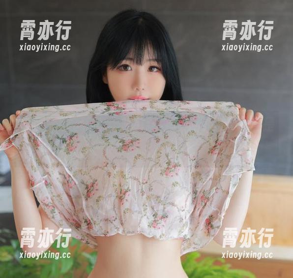 私房美图里，Addielyn(에디린)的白色像是一缕清风，唏嘘吧？