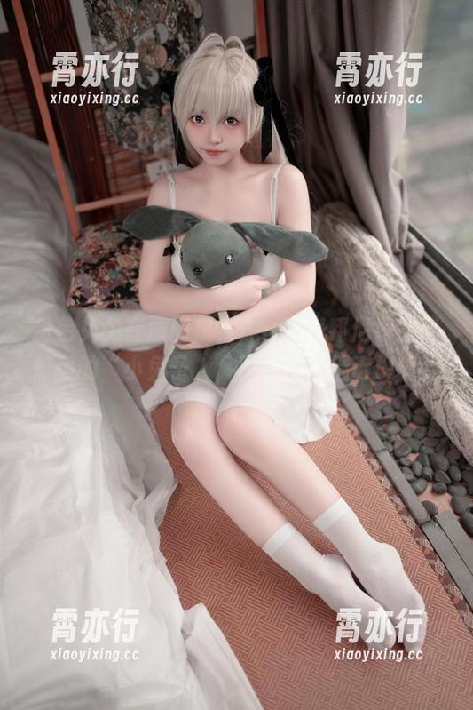Bangni邦尼 粉色兔兔在原图里,Bangni邦尼果然是隐藏的“小兔子”,图片静悄悄诉说着。