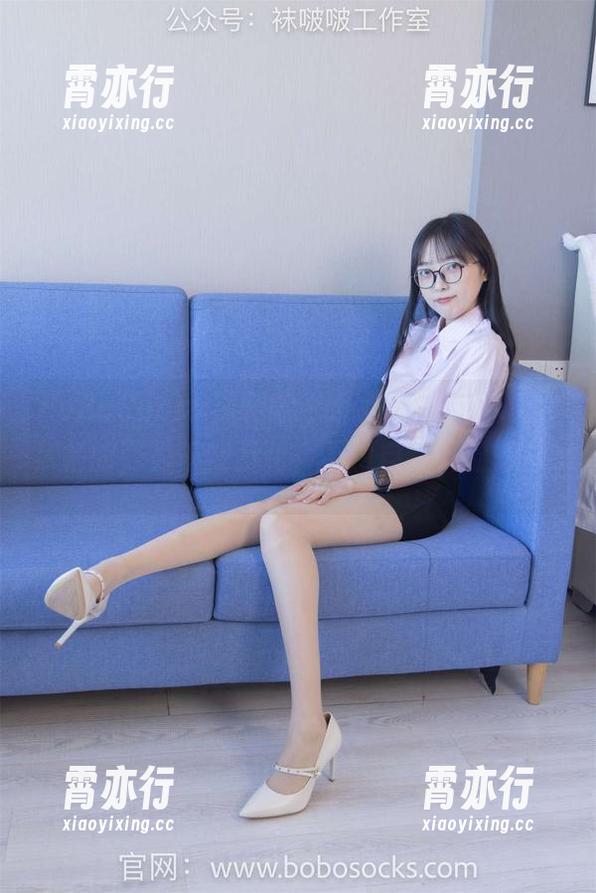 BoBoSocks袜啵啵 - 私拍小甜豆，双人字拖的姿势千变万化，不由自主开始想象...