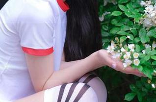 一张原图,多种理解，HaNari(하나리)的裤里丝传达出的无圣光暗语