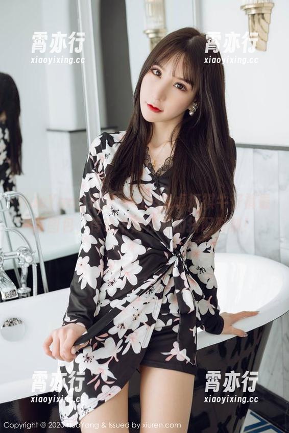 HuaYang花漾-Cris_卓娅祺 HuaYang花漾 - Cris_卓娅祺牛仔裤最新图包,传说中魔法般的搭配时刻!
