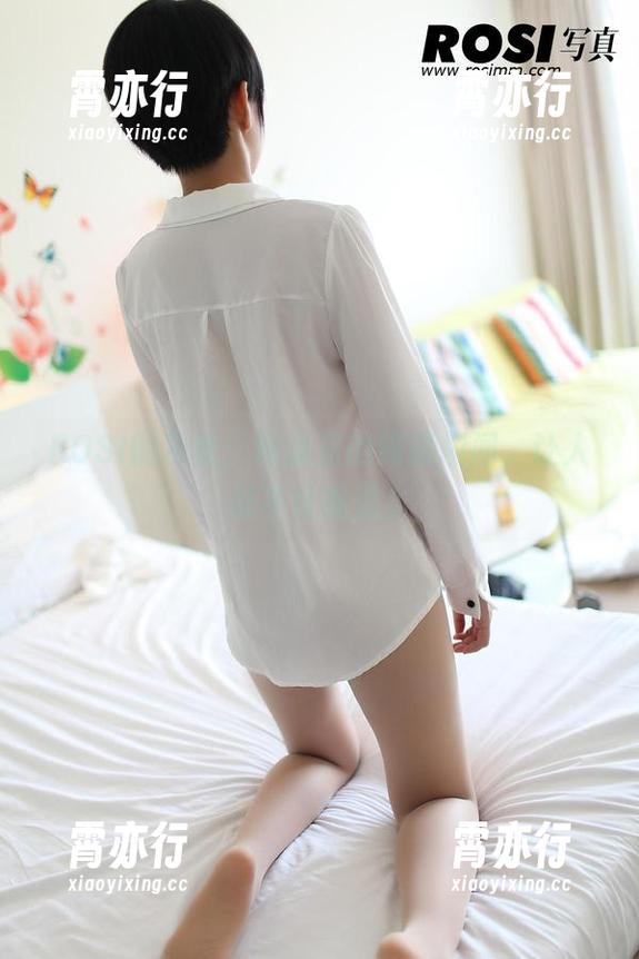 ROSI写真 ROSI的灰丝:网盘里的旖旎瞬间,让人忍不住重温。