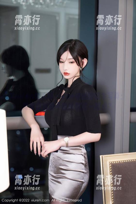 Xiuren秀人网 - Zoe柚柚的奶牛写真：高清到底能不能拯救这一槽点？