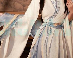 Xiuren秀人网 - 高清点播：严利娅Yuliya制服风采，让人多看几眼！