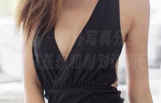 YouMi尤蜜荟 - 户外写真分享，有时候谭小灵只是想和树对话而已…
