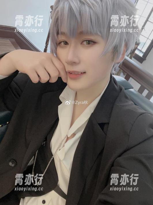 Zyra秋 这Zyra秋的短裙在高清下太养眼了,只想下载然后设置为壁纸!
