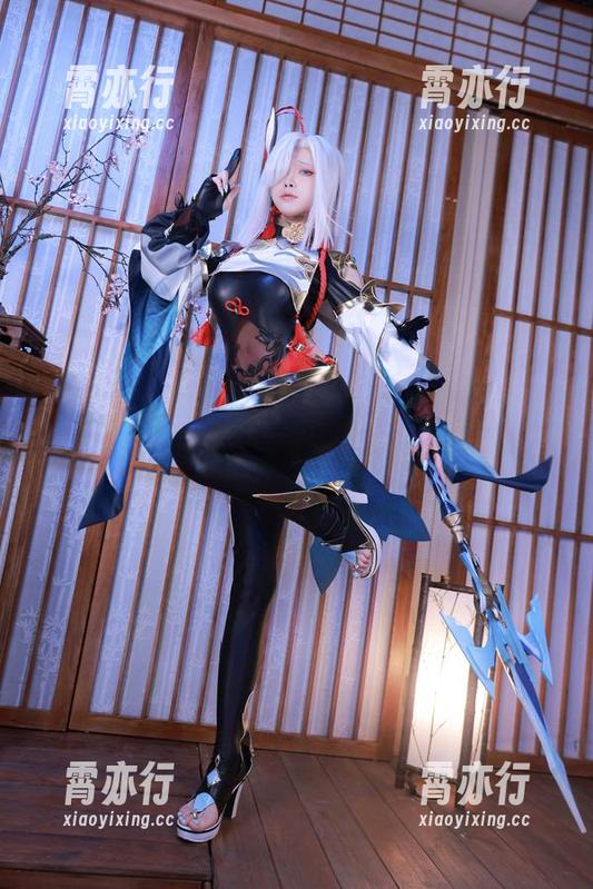 aqua水淼 原图来了!aqua水淼以一拳超人的姿态,真正的“拳”声嘹亮!