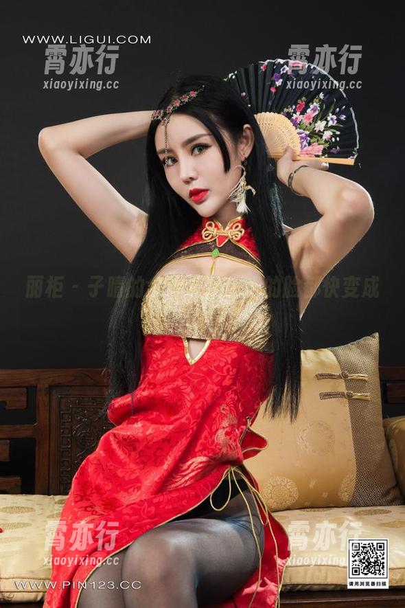 丽柜-子晴 丽柜 - 子晴的全套自拍:我的脸都快变成打卡地了!