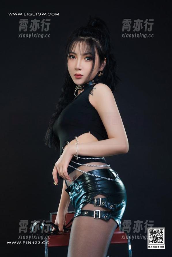 丽柜-白云 丽柜 - 白衬衫?白云?高清画质冲击,立即下载!