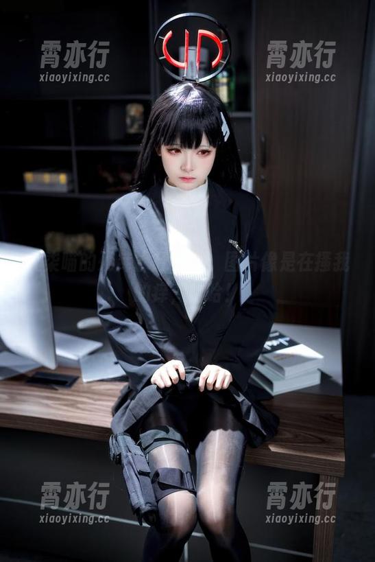 九柒喵的死库水赶紧看，图片像是在搔我的痒，哈哈！