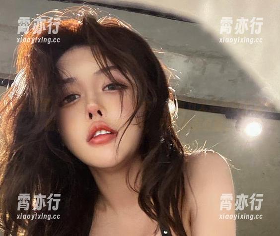 于芷晴 微密圈 - 玩世不恭的“巫女”:面对无圣光的于芷晴,我的心已经投降,只想赞美这画。
