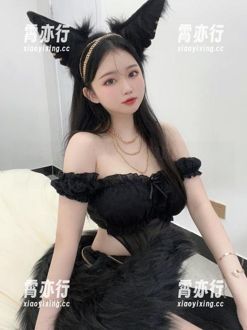 依依超级懒 连体衣里的依依超级懒:这是精选,还是单纯的诱惑呢?