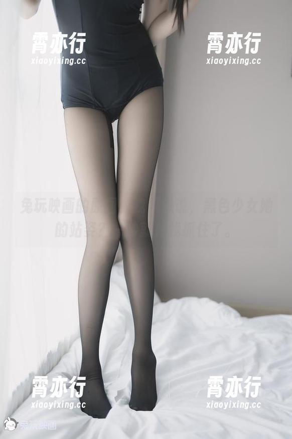 兔玩映画 兔玩映画的原图,我只想说,黑色少女她的站姿?一秒就把我抓住了。