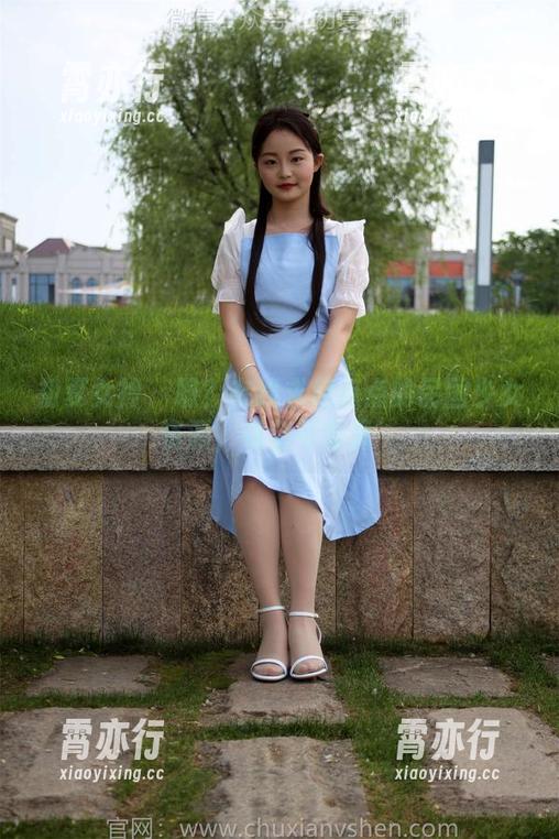 初夏女神-点点 初夏女神 - 嗯?在线求租点点的民国少女资源,租金可商量~