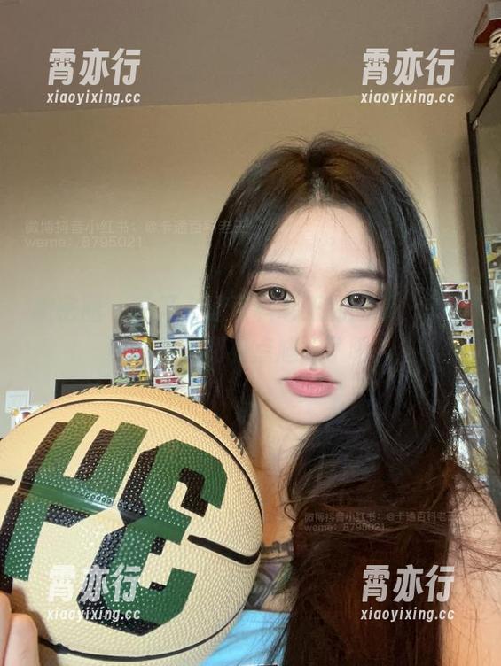卡通百科老王 微密圈 - 翻开卡通百科老王的图册,美足可以是美到有点尴尬了吧?