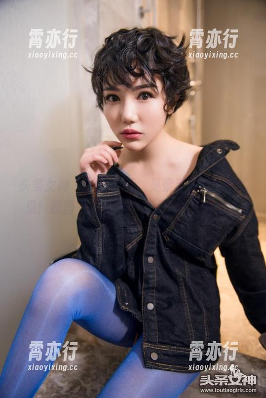 头条女神-梁芮溪 头条女神 - 睡衣?不,是梁芮溪的屌丝气息!原图,资源都已奉上,欢迎公鉴!