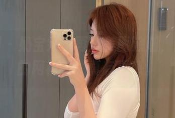 微密圈 - 奶宝妹纸再掀美图浪潮，这在线的网袜照，真有喜感。