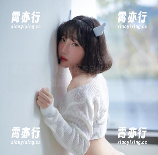 姜仁卿(강인경)白色比基尼作品，光看这色调就想去海边了。