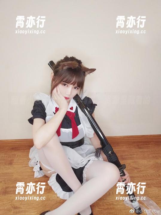 翻看小仓千代w黑色写真,资源里藏着的不只是衣服