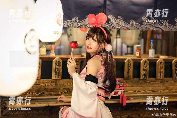 手滑了还是眼花了?小仓千代w毒蛇泳装写真合集