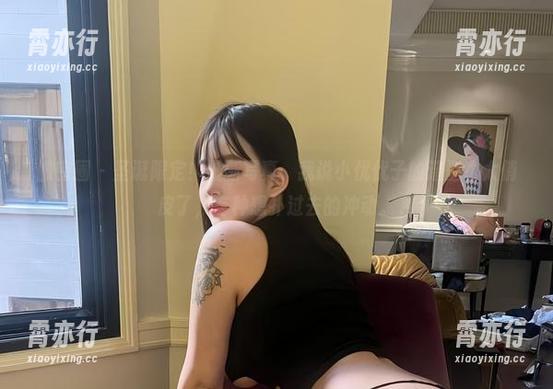 小优优子 微密圈 - 圣诞限定!最新写真,我说小优优子的造型也太俏皮了,有种想扑过去的冲动。