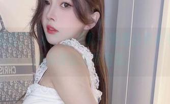 好吧，我服了，小小奶瓶儿—她把白开水毛衣穿出新高度的私房图集。