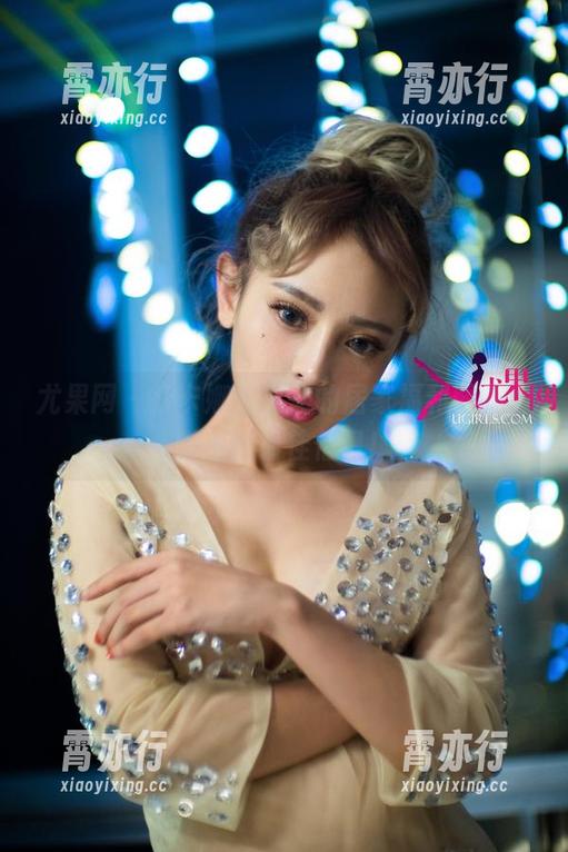 尤果网 - 打卡娜依灵儿的居家福利图集,懒人的最佳借口!