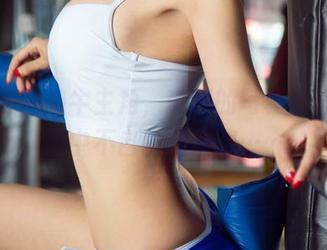 尤果网 - 奶牛主角，琳丽的写真全套，脑海中不自觉的联想……