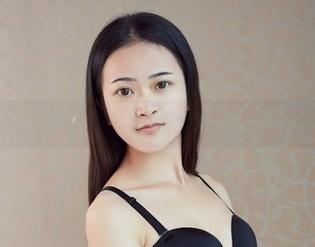 尤物馆 - 这些免费的照片里，木木hanna的美足带我云游天外了！