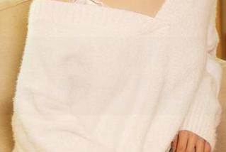 尤蜜荟 - 看这安然的礼服写真，下载的决定好难做啊……（苦恼中）