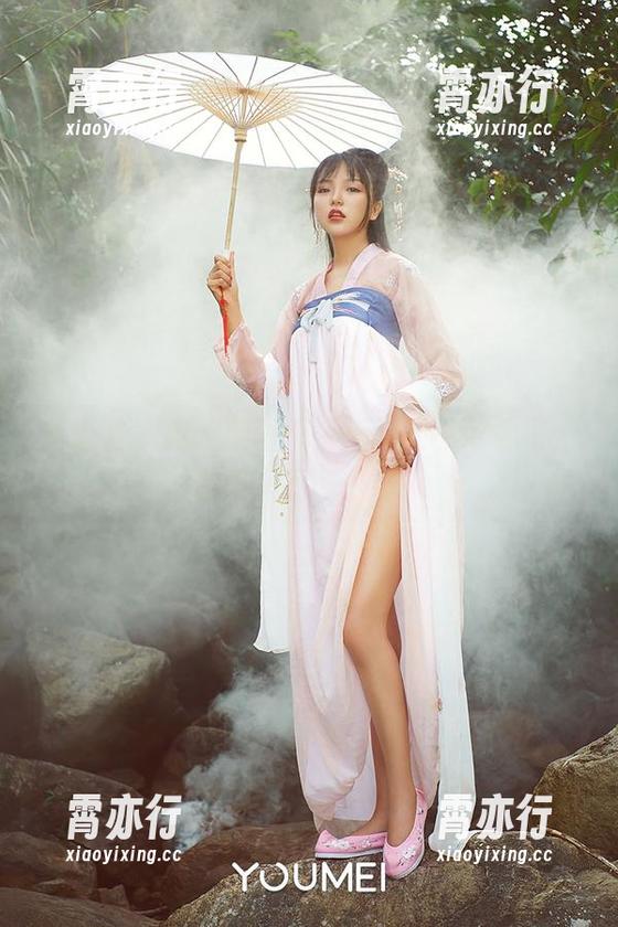 尤蜜荟 - 挺胸走图库,抖娘利世带你飞,虞美人不可小觑!