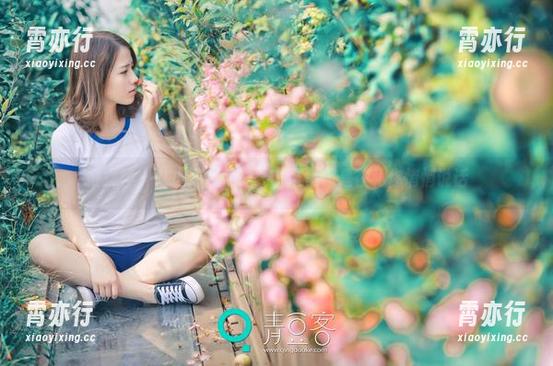 推女神 - 艾小青裸足在线，合集像是在和你悄悄说话