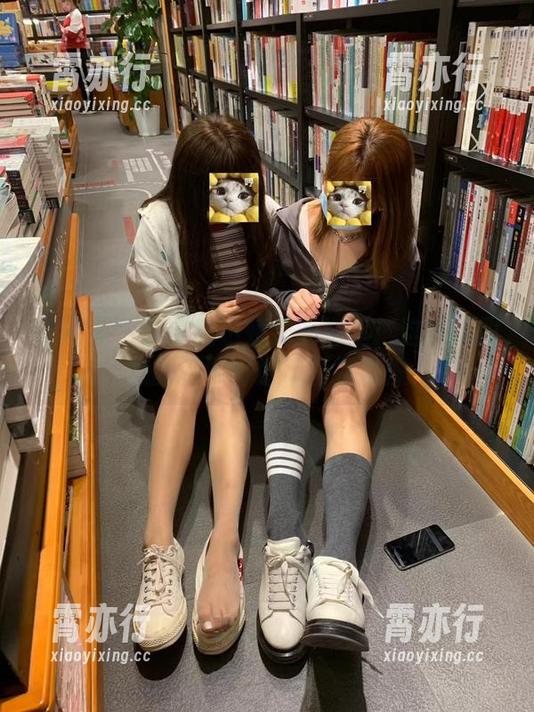 无敌哒小姨妈 微密圈 - 无敌哒小姨妈的浴室:这水花四溅的资源好像不止是洗澡