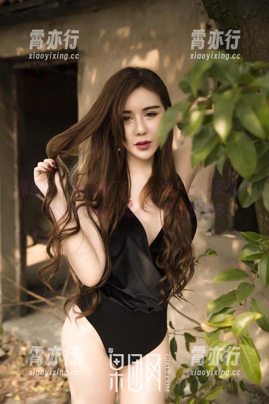 果团网-通灵儿 果团网 - 福利来了?不,这只是通灵儿的裤里丝作品,怎么老是让我想多