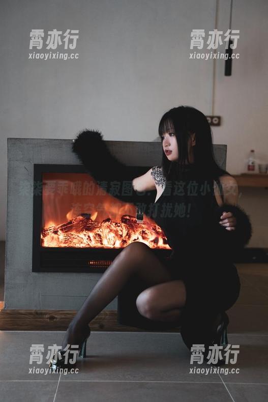 柒柒要乖哦 柒柒要乖哦的清寂图包:看这位小仙女,连空气都不敢打扰她!
