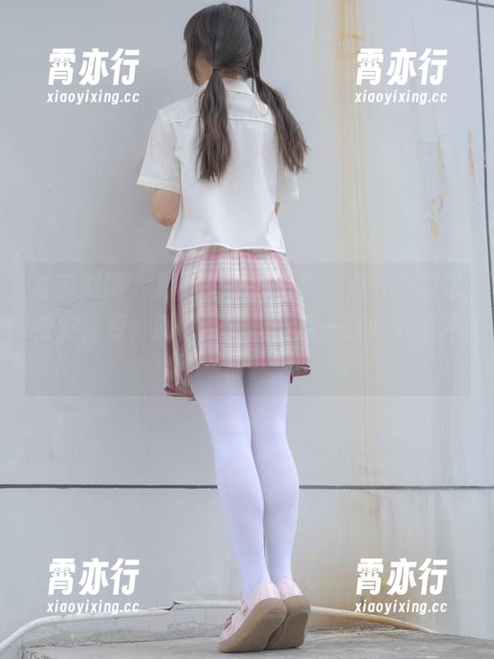 森萝财团-默陌 森萝财团 - 默陌兔女郎写真,点开之前记得安静点,别惊吓到我最后一次的下载冲动。
