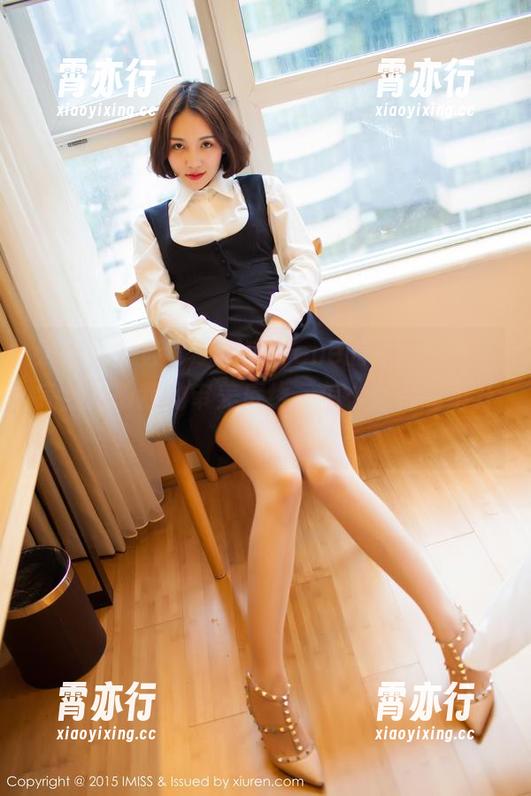 爱蜜社 - 哇,萌琪琪Irene的黑色写真,完全打破我的审美底线,怎么算都离不开!