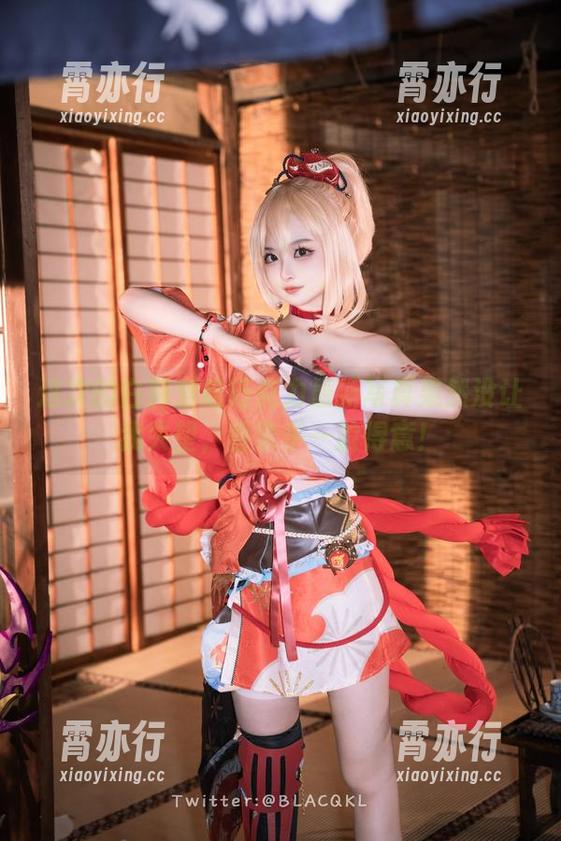 这次的白莉爱吃巧克力最新写真果然没让我失望,香奈乎一脸得意!