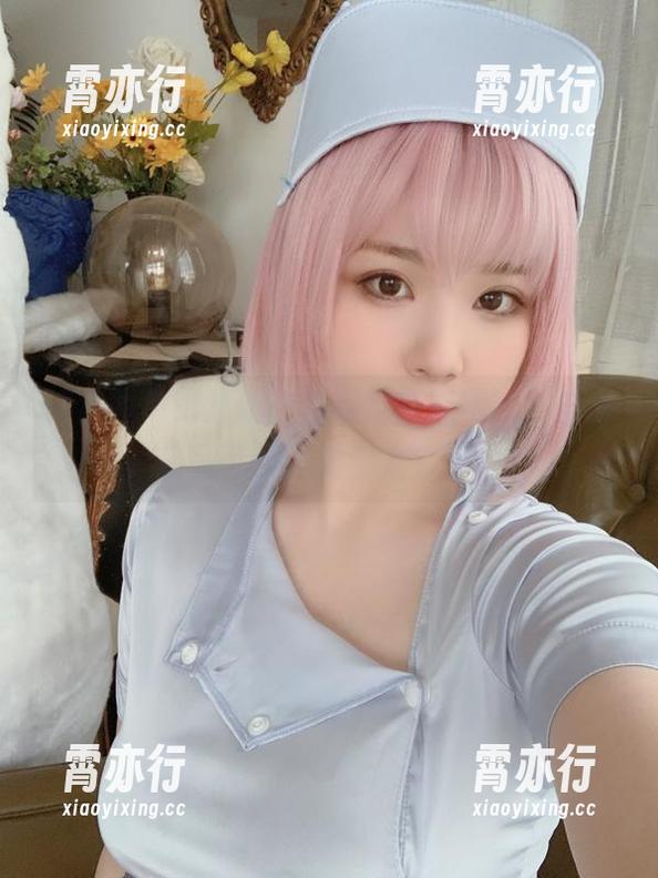 这组图片绝对让你重新定义黑网袜，皮皮奶可可爱了啦你太会了！