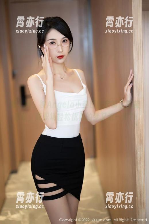 秀人网 - 被Angela小热巴的定制职业装俘获,离职场轻松优雅的梦又近一步?