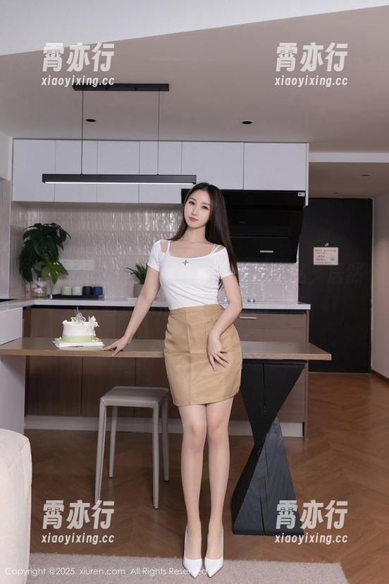 秀人网-Wendy智秀 秀人网 - Wendy智秀的黑色作品,居然带着点点叛逆与温柔的气息