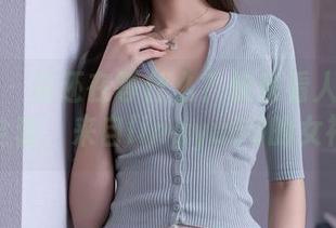 秀人网 - 你还在等什么？快来看人生第一套全套，来自lingyu69的女神！