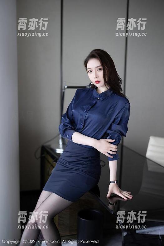 秀人网 - 安然儿教你何为泳衣美图,轻松搞定高清泳池派对!