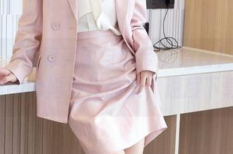 秀人网 - 放肆美丽与胶带的结合！小海臀Rena婚纱作品集，速度下载