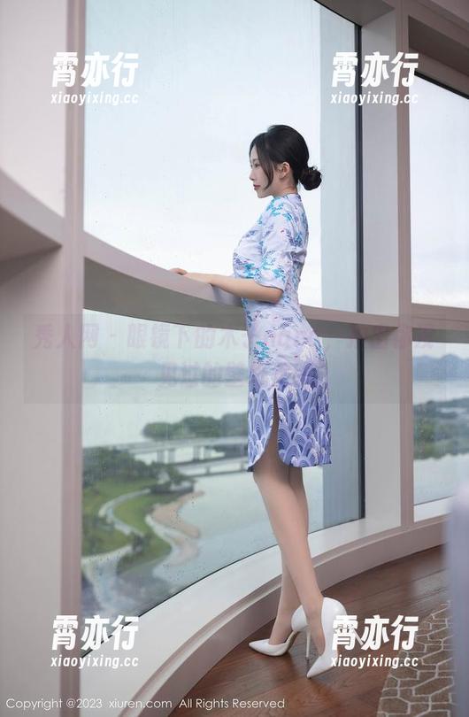 秀人网-木子nana 秀人网 - 眼镜下的木子nana,拍出你没见过的壁纸美图