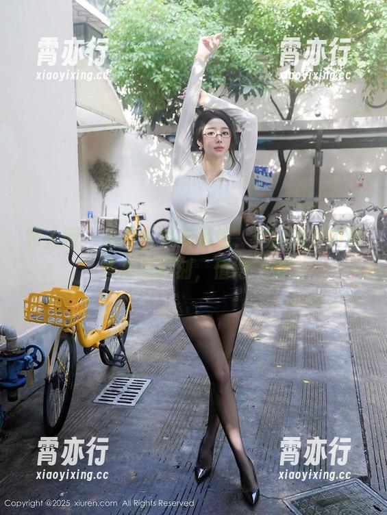 秀人网-盼盼玉奴 秀人网 - 盼盼玉奴的御姐,作品集里的那些高光时刻,值得一看