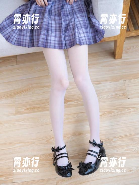 紧急企划-林书辞 紧急企划 - 黑白也能撩人的林书辞,最新美图,让人想多看几眼。