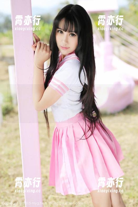 美媛馆-Evelyn艾莉 美媛馆 - 狗被Evelyn艾莉的最新丝袜照片震撼了,我是说,光影下的腿,空灵又迷人,你懂的吧?
