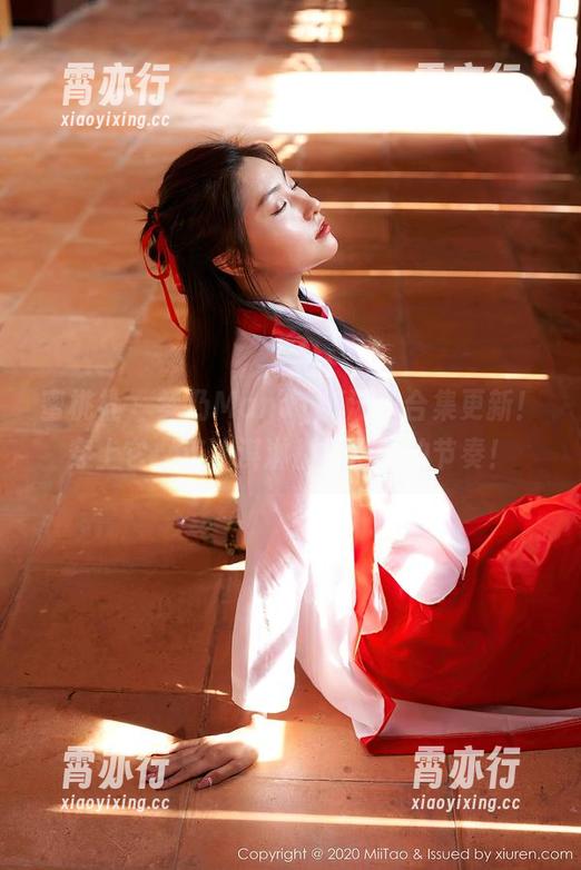 蜜桃社-梦乃Mandy 蜜桃社 - 梦乃Mandy新泳衣合集更新!穿上它,连冰淇淋都怕溶化的节奏!